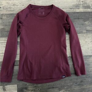 Patagonia Women's Capilene Midweight Crew baselayer